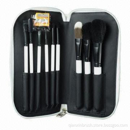 9-piece Traveling Makeup Brushes with Black Aluminum Ferrule and Wooden Handle